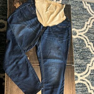 Maternity jeans- skinny leg